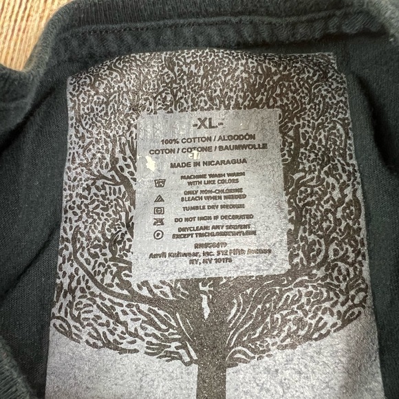 EAGLES 2018 Tour Band Concert T Shirt Size XL Skull Feather Graphic - Picture 5 of 6